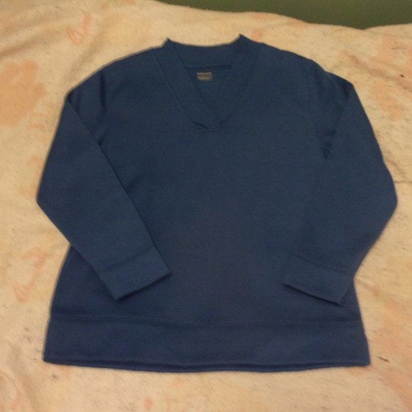 Vintage Bobbie Brooks Women's Blue Long Sleeve V-Neck Sweater Size M/M (10-12) - Picture 1 of 16